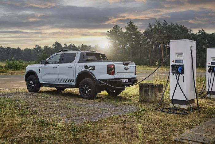 Ranger PHEV 5.jpg