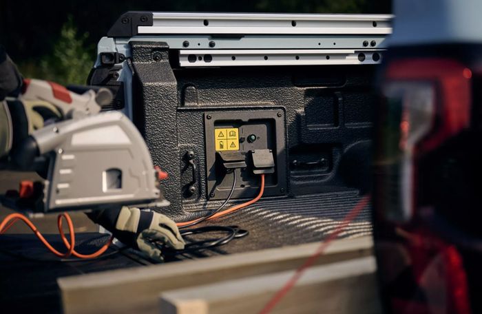 Ranger PHEV 3.jpg