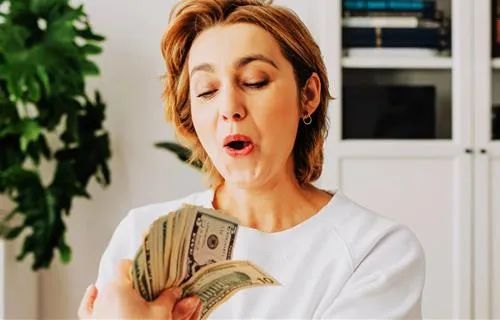 4 con giáp đón vận may ngày 4/8/2025