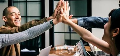 Những cạm bẫy nghề nghiệp tháng 8/2025