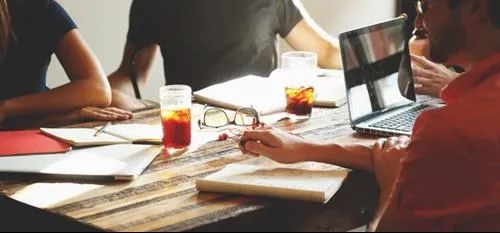 Những cạm bẫy nghề nghiệp 12 chòm sao cần tránh
