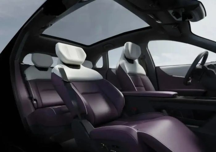 Mazda EZ-60 5.jpg