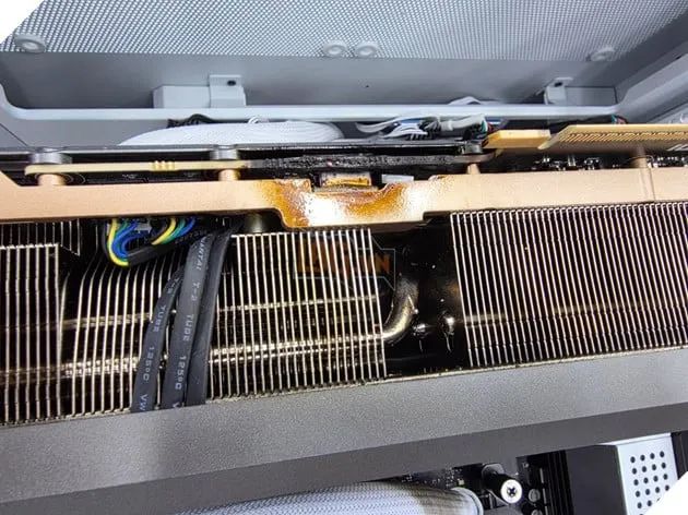 Zotac RTX 5090 bùng cháy dữ dội trong lúc chiến game Battlefield 6, thiêu rụi cả SSD lẫn bo mạch chủ