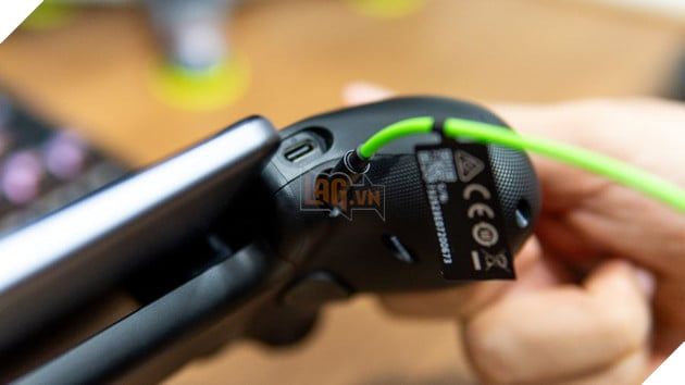 Trải nghiệm thực tế bộ đôi Razer Kishi V3 & Hammerhead V3: Nâng cấp đáng kể cho game thủ di động