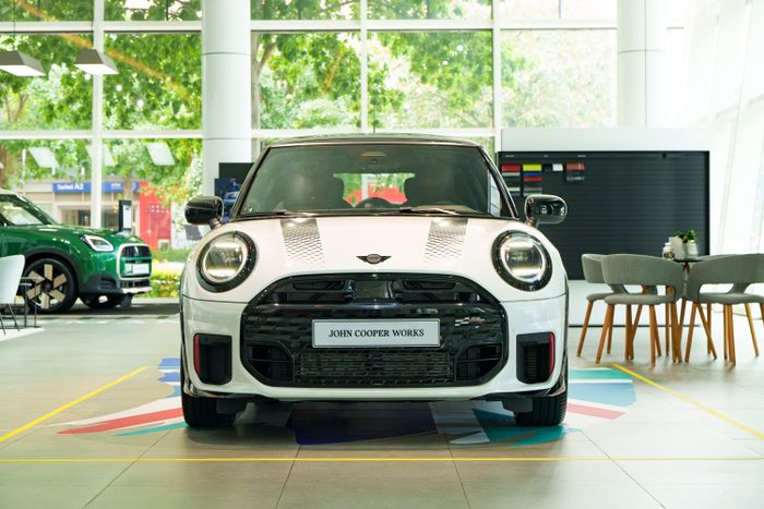 MINI JCW 3-Cửa (2).jpg