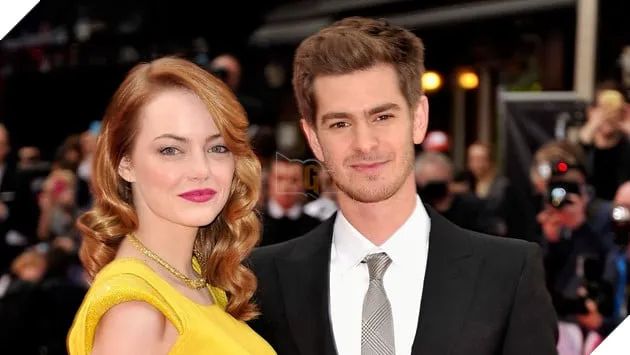 Khoảnh khắc đáng nhớ của Emma Stone bên cạnh ngôi sao chính trong The Amazing Spider-Man.