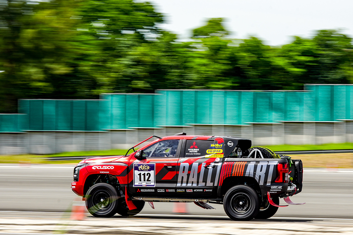 Mitsubishi Triton (1).png
