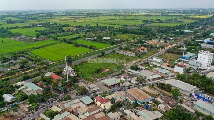 Ảnh hưởng của thanh khoản và tâm lý thị trường đến giá trị bất động sản