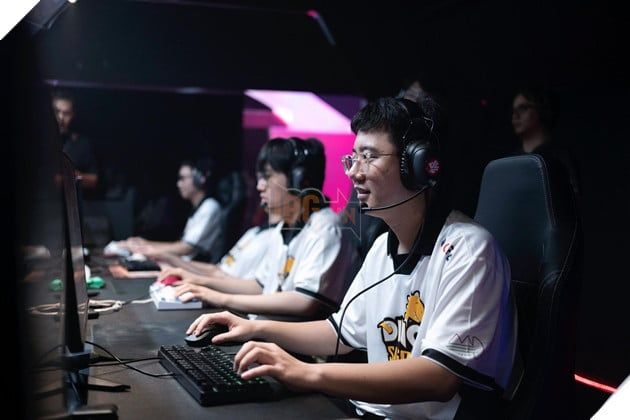 Saigon Dino chứng minh trình độ chuyên môn ấn tượng xuyên suốt giải đấu