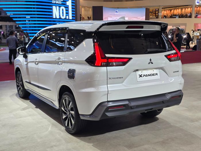 Mitsubishi Xpander facelift 2025-7 (1).jpg
