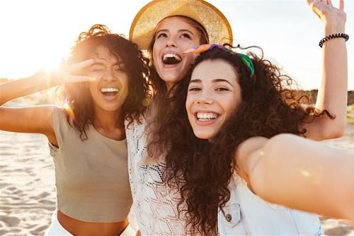 12 con giáp duy trì kết nối với thế giới bên ngoài