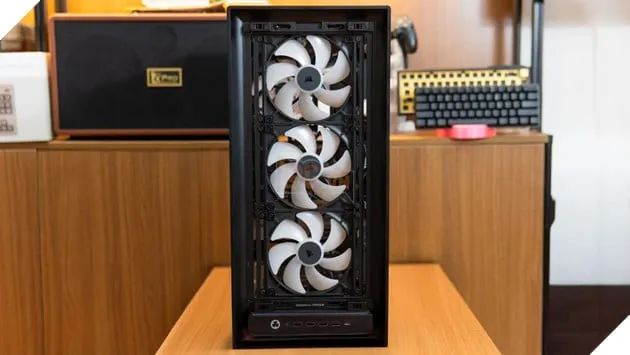 Đánh Giá Corsair Frame 5000D RS ARGB: Thiết Kế Tối Ưu Cho Không Gian Lắp Tản Nhiệt 6