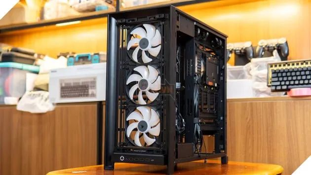 Đánh Giá Corsair Frame 5000D RS ARGB: Thiết Kế Tối Ưu Cho Không Gian Lắp Tản Nhiệt