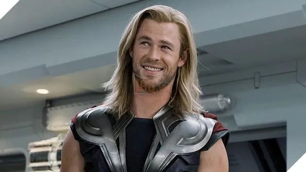 Hình ảnh của Chris Hemsworth trong vai Thor, một trong những nhân vật biểu tượng của vũ trụ Marvel.