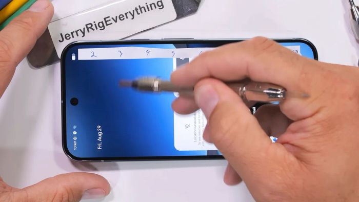 Đánh giá độ bền của Google Pixel 10 Pro XL