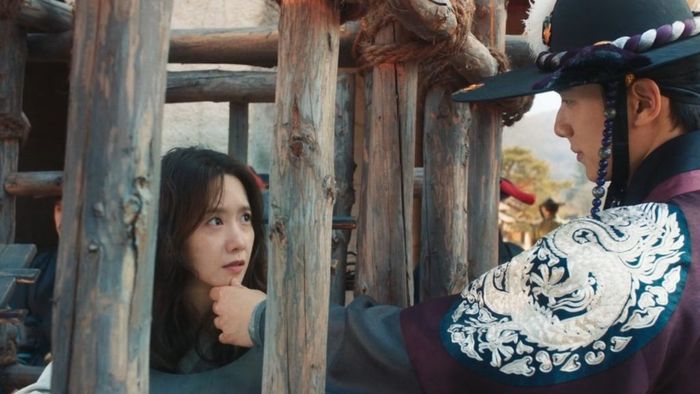 Ji Yeong khốn đốn khi chạm trán bạo chúa