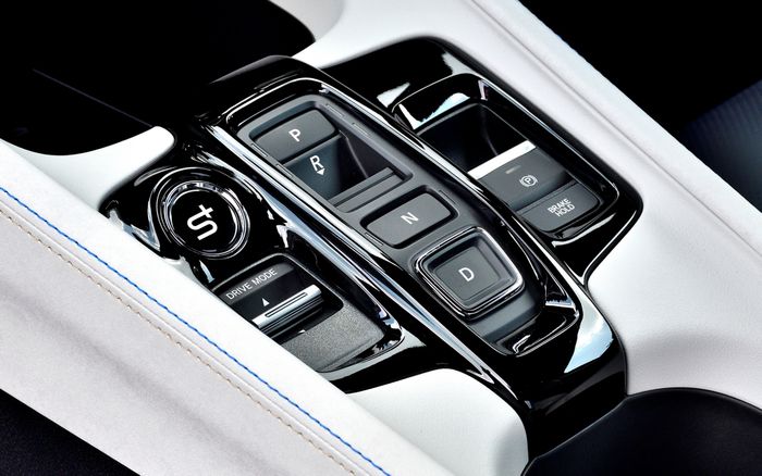 Honda PRELUDE 4.jpg
