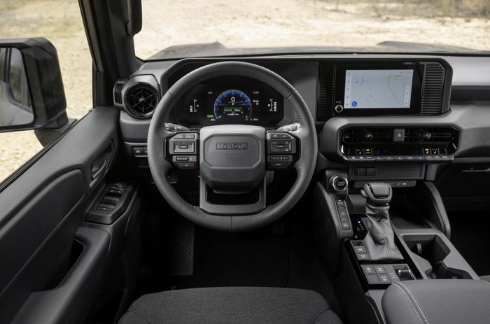 2025_LandCruiser 5.jpg