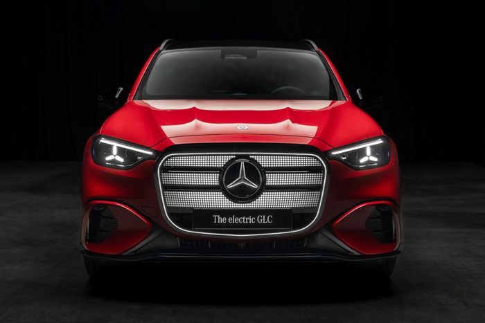 Mercedes GLC EQ 2026 2.jpg
