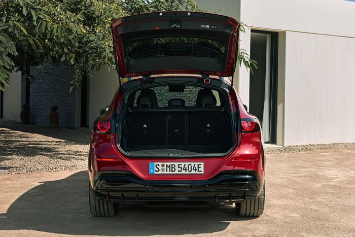 Mercedes GLC EQ 2026 9.jpg