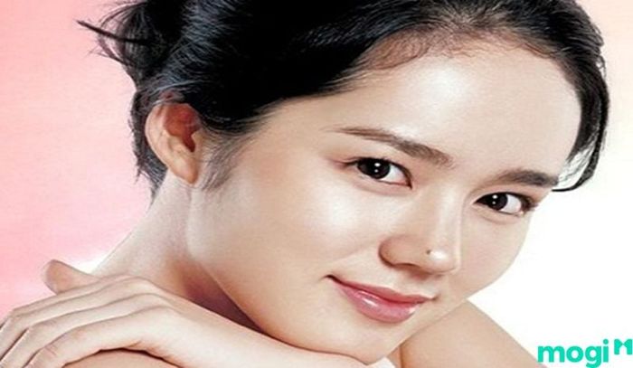Nốt ruồi ở cánh mũi nữ giới