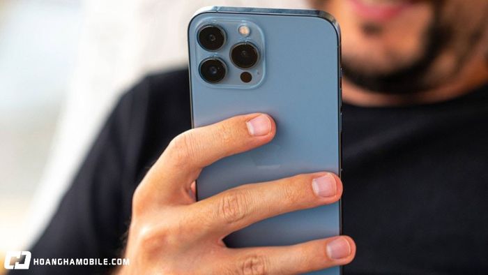 gia-iphone-13-thuong-cap-nhat-bang-gia-iphone-13-series-moi-nhat-10