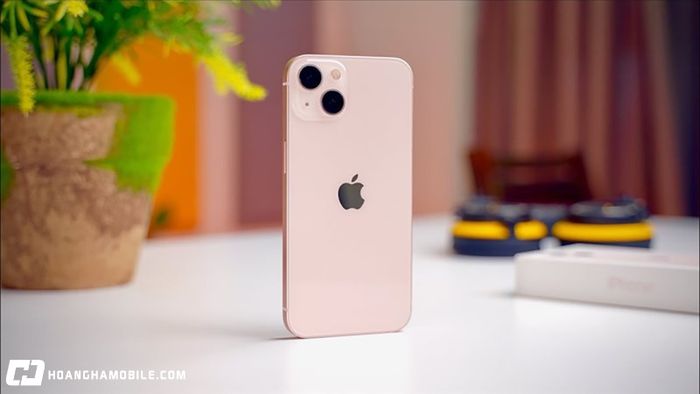 gia-iphone-13-thuong-cap-nhat-bang-gia-iphone-13-series-moi-nhat-2