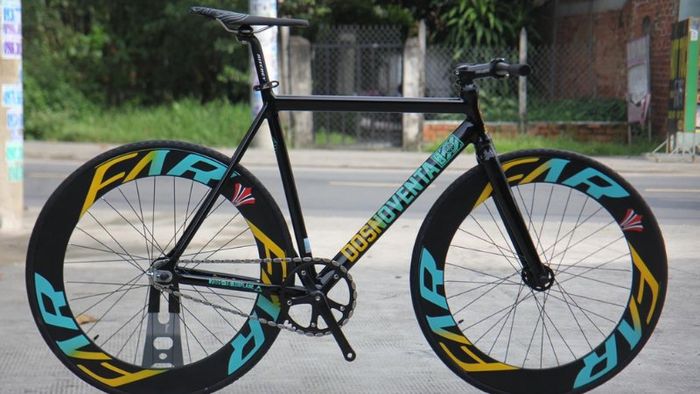 Bộ sưu tập ảnh xe đạp cực chất này mang đến những hình ảnh tuyệt vời với các mẫu xe cực kỳ phong cách và đầy cá tính.