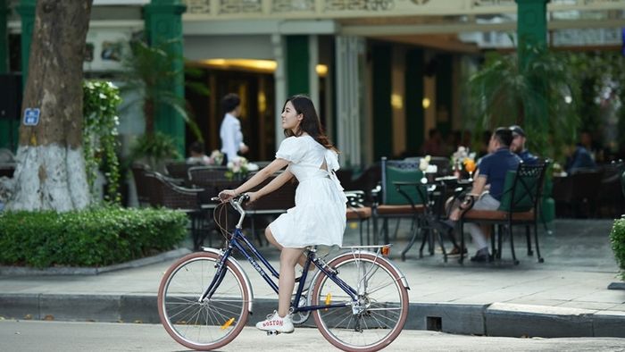 Bộ ảnh xe đạp cực chất với hơn 50 mẫu xe đa dạng, thích hợp cho mọi sở thích và nhu cầu, từ xe thể thao đến xe địa hình.