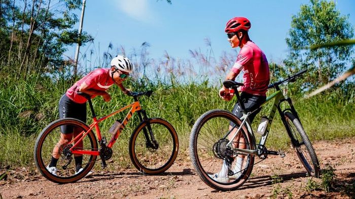 Khám phá bộ sưu tập 50+ ảnh xe đạp cực chất, với các mẫu xe thể thao và địa hình đa dạng, mang đến cảm hứng cho cả nam và nữ.