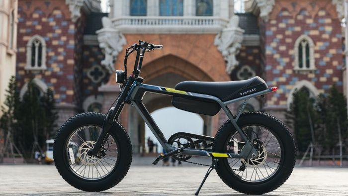 Khám phá bộ sưu tập ảnh xe đạp cực chất, với những mẫu xe đạp điện mạnh mẽ, hiện đại, dành cho cả nam và nữ.