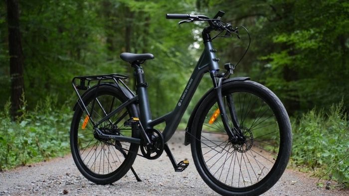 Khám phá bộ sưu tập 50+ ảnh xe đạp cực chất, với những mẫu xe thể thao và địa hình đa dạng, phù hợp cho cả nam và nữ.