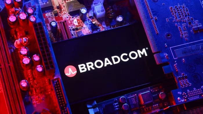 CEO của Broadcom tiết lộ rằng một khách hàng lớn đã cam kết đơn hàng trị giá 10 tỷ USD.