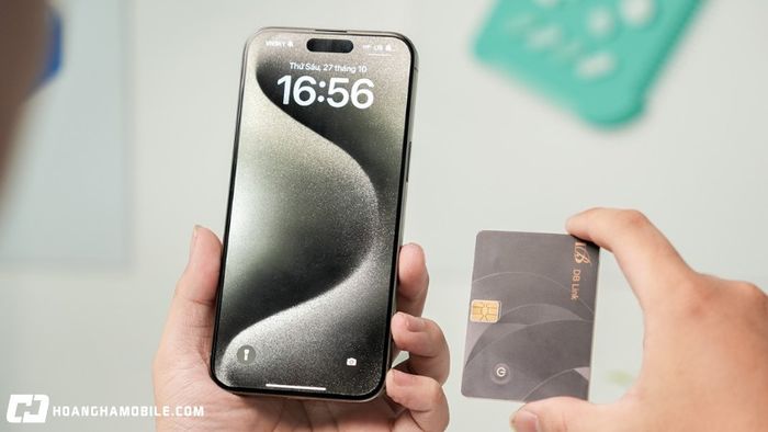 dien-thoai-iphone-15-pro-max-gia-bao-nhieu-va-co-nen-mua-hien-tai-2025-4