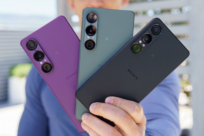 Xperia 1 VI hứa hẹn sẽ là đối thủ đáng gờm trong phân khúc smartphone cao cấp, cạnh tranh mạnh mẽ với các sản phẩm khác.