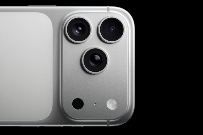Apple nâng cấp khả năng zoom 8x trên các mẫu iPhone 17 Pro.
