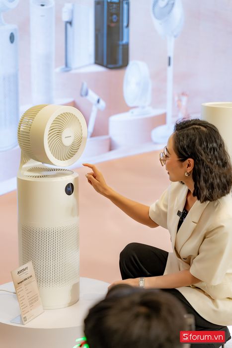 Acer đã giới thiệu nhiều mẫu quạt đối lưu không khí ấn tượng tại sự kiện