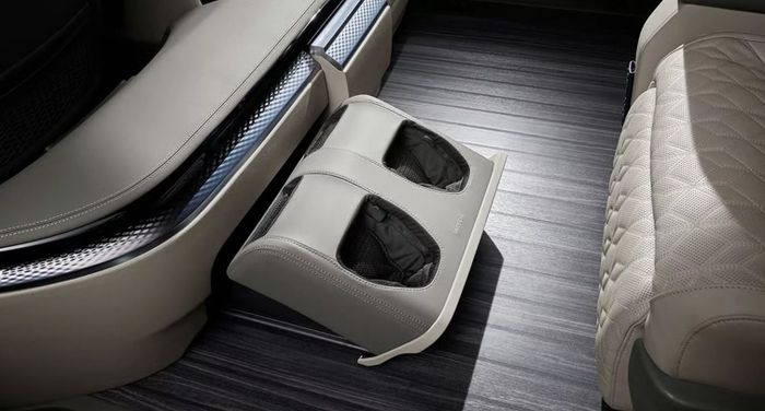 2026-Kia-Canival-Hi-Limousine 6.jpg