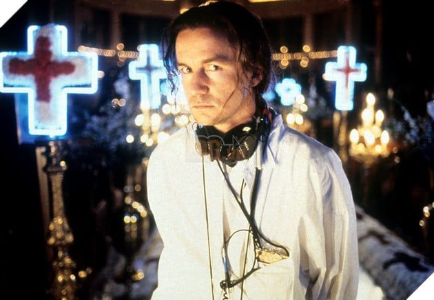 Chân dung đạo diễn Baz Luhrmann vào năm 1996.