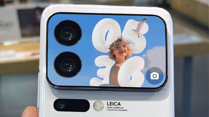 Xiaomi 17 Pro Max có khẩu độ f/2.6 ở camera tele 5x, rộng hơn so với f/3.0 của phiên bản Pro, hứa hẹn khả năng chụp sáng tốt hơn.