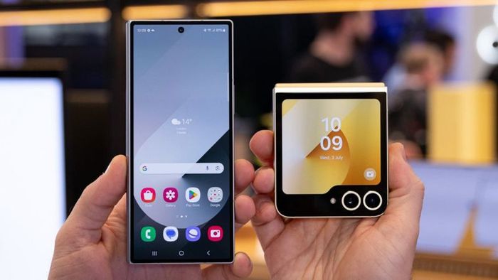 Galaxy Z Fold 7 