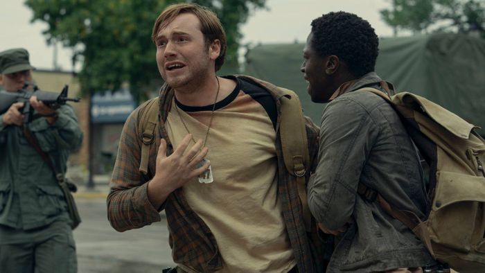 Dàn diễn viên trẻ dù rất ngưỡng mộ Hamill nhưng vẫn giữ một khoảng cách với ông.