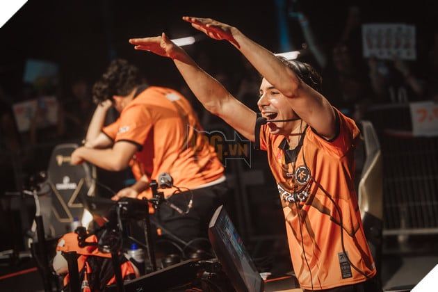 VALORANT Champions 2025: Team Heretics và Fnatic Tiến Vào Playoffs