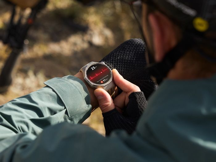 Huawei Watch GT 6 Series có khả năng kết nối với các cảm biến bên ngoài để mở rộng khả năng theo dõi và đo lường hiệu suất.