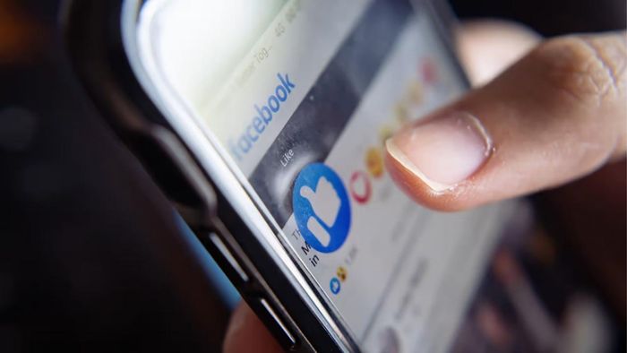 Khắc phục lỗi không tắt được âm thanh khi like trên Facebook.