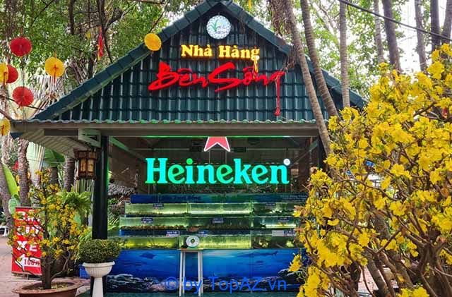 Nhà hàng Bên Sông 