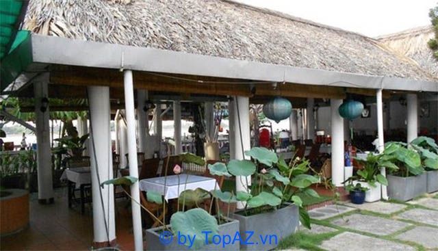 nhà hàng ven sông Sài Gòn