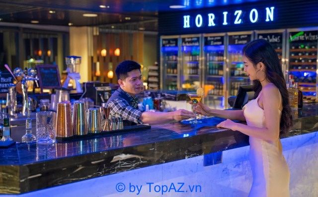 Horizon Bar