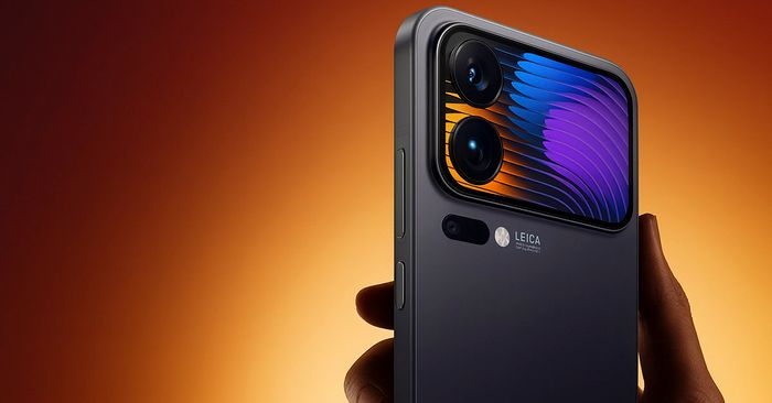Xiaomi-17-Ultra-thump