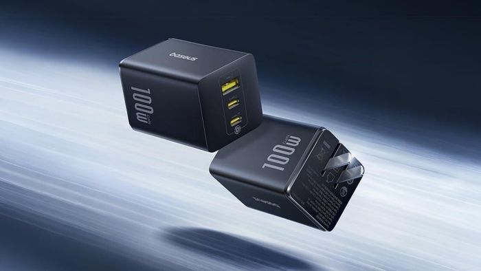 Baseus EnerFill FN11 Mini Cube 100W có khả năng sạc nhanh cho MacBook Pro 14 inch.